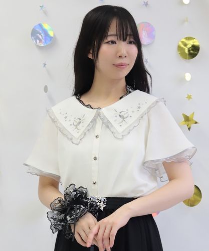 ルミナスムーン刺繍ブラウス | axes femme 公式オンラインショップ