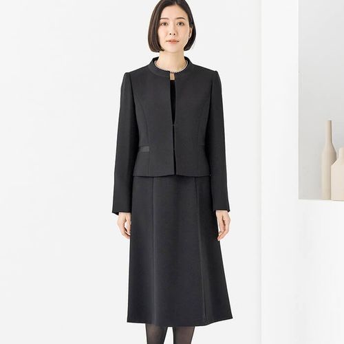 正喪服スタイルのアンサンブル 9号・ブラック｜東京ソワール