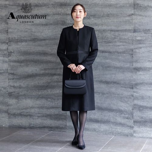 凛としたノーカラージャケットのアンサンブル 9号・ブラック｜東京