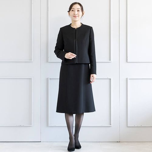 ノーカラージャケットのアンサンブル 11号・ブラック｜東京ソワール