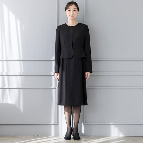 ノーカラージャケットのアンサンブル 15号・ブラック|東京ソワール ノーカラージャケットのアンサンブル 15号・ブラック|東京ソワール