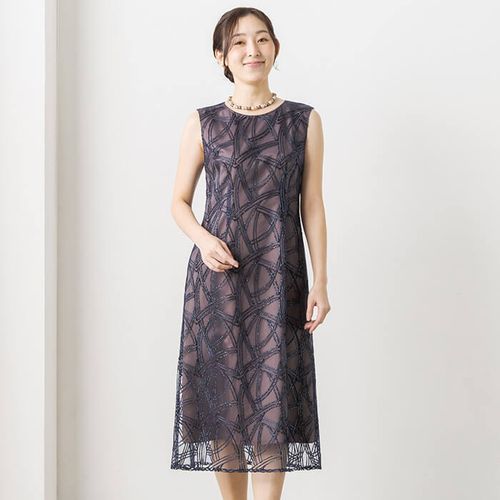 シフォンのフレアーワンピース 9号・ブラック｜東京ソワール