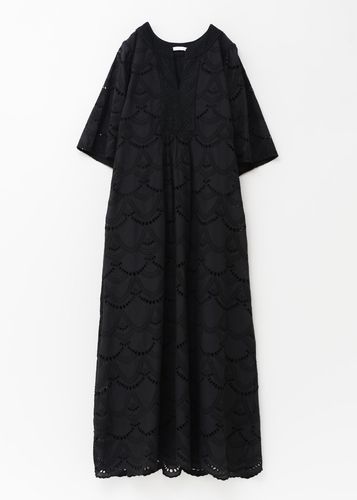 Velvet Flower Argyle Embroidery V-Neck Dress | Pasand by ne