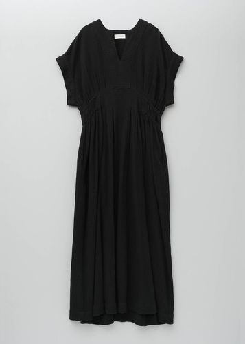 Velvet Flower Argyle Embroidery V-Neck Dress | Pasand by ne