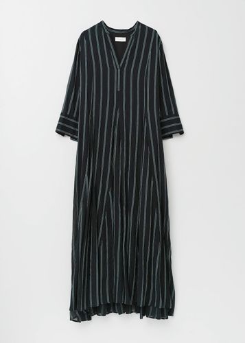 Velvet Flower Argyle Embroidery V-Neck Dress | Pasand by ne
