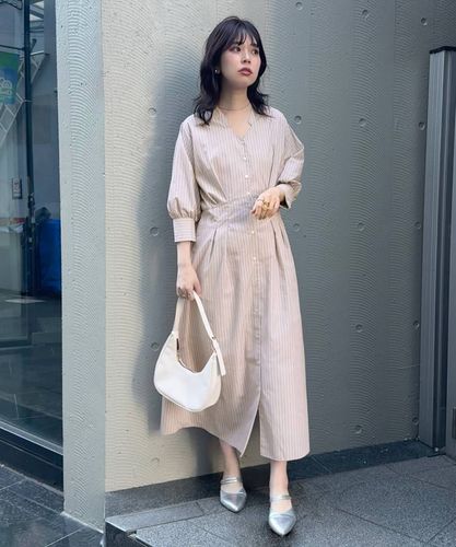 未使用近い　サイズ1 タックカラーシャツワンピース プレミアム】秘密のシルエット。 タック入り スキッパーシャツ