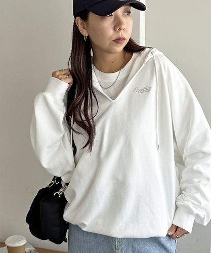 Vネックで抜け感◎】ワンポイント刺繍フードプルオーバー《ユニ