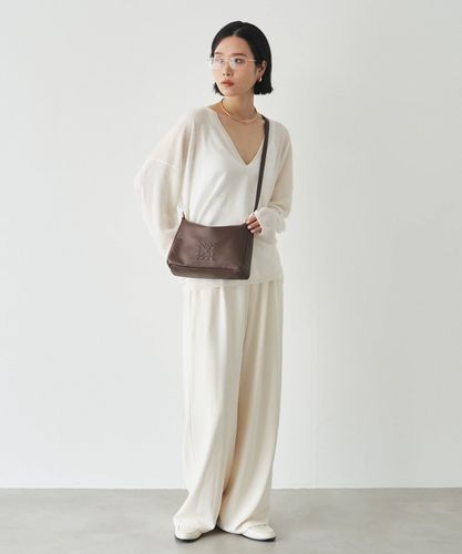 本革/270g》エンボスモノグラムショルダーバッグ | russet(ラシット