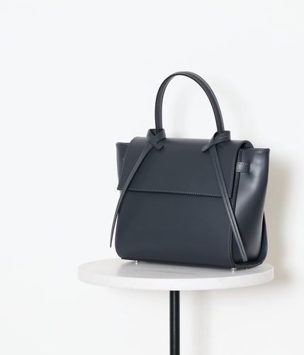 WEB限定】MILOS(ミロス) シュリンクレザーノットデザイントートバッグ