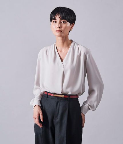 サテンジョーゼット 前開きVネックブラウス(26615533-2025