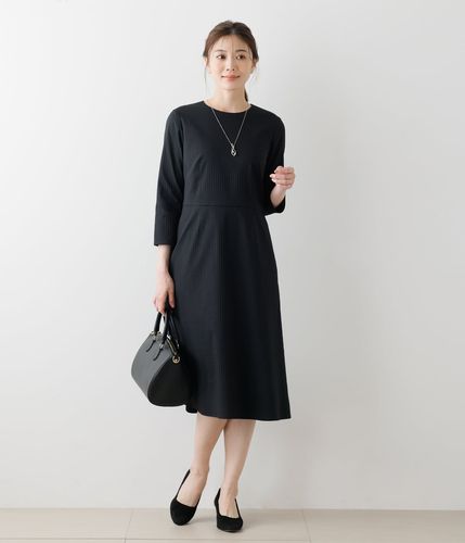 エンポリオ アルマーニ ジャカードレタリングジャージーフレアワンピース キッズ エンポリオ アルマーニ ジャカードレタリングジャージーフレア