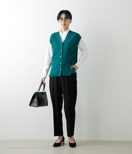 定価77000円！試着のみ！Aveniretoile パールVネック ベスト 定価77000円！試着のみ！Aveniretoile パールVネック ベスト