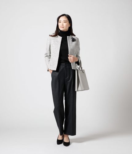 23SS★Theory★クレープ スーツ ノーカラージャケット★2★オフホワイト 23SS☆Theory☆クレープ スーツ ノーカラージャケット☆2☆オフ