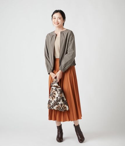 クリスチャンディオール　2024SS　シルク100%　プリーツスカート　赤　40 レザー風サテンプリーツスカート(ロング・マキシ丈スカート