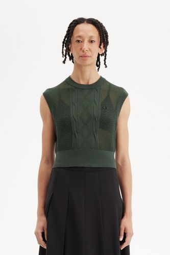 Textured Knitted Vest(10 X89：COURT GREEN): | FRED PERRY JAPAN
