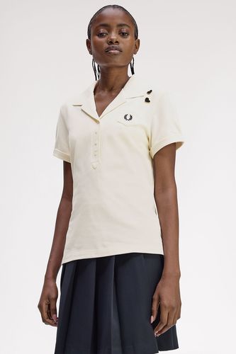 【新品】フレッドペリー　エイミーコラボレーション　ポロシャツ　グリーンハート Amy Winehouse Pocket Detail Polo Shirt(10 Z15：FLAMINGO TAN