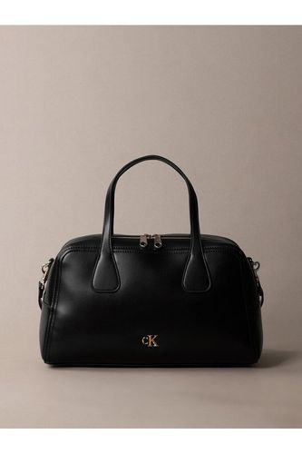 ショルダーバッグ - エンブレムショルダーバッグ | カルバン・クライン