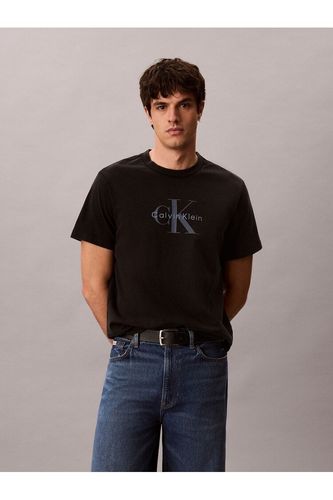 Tシャツ - レギュラーインスティテューショナルTシャツ | カルバン