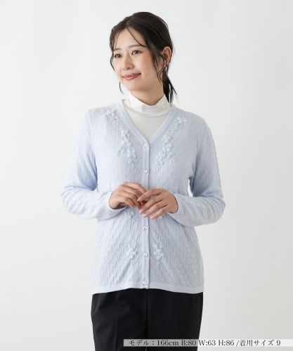 カシミヤケーブル編みハイネックニット|レリアン | レリアン公式