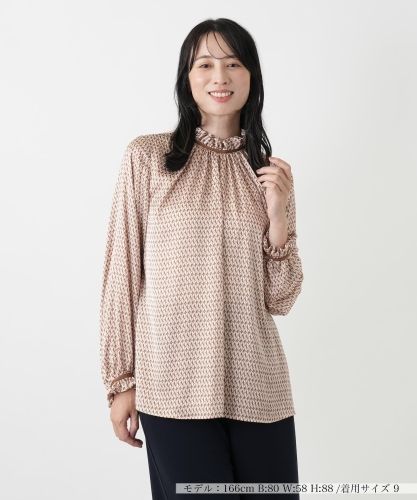 幾何学刺繍フレアブラウス【MAISON HOTEL】|ネミカ | レリアン公式