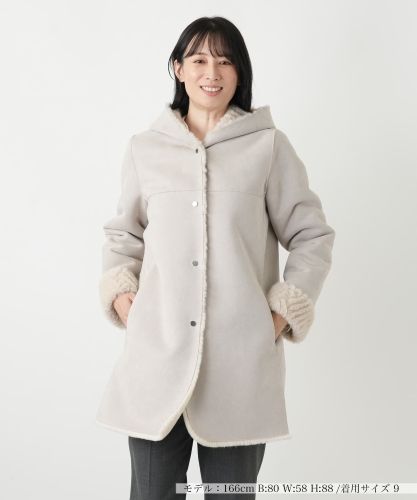 【極美品・現行・大きめXL】レリアン　ホワイトレーベル　リバーコート　ベージュ green label relaxing（グリーンレーベルリラクシング）の「MANTECO