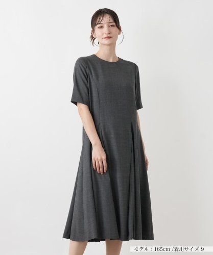洗えるダンボールニット袖異素材MIXワンピース【25年10月カタログ