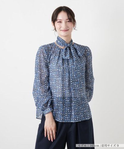 ペイズリーハイネックブラウス【ROCHAS Premiere】|レリアン