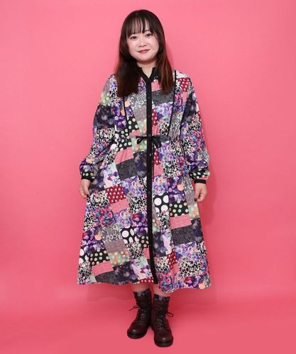 153676：パッチワーク風総柄ドロスト前開きワンピースの通販-ScoLar