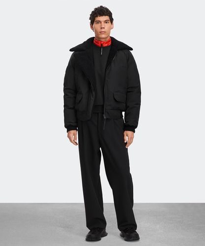 チリワック ボンバー ブラックレーベル(2050MB)｜カナダグース (CANADA