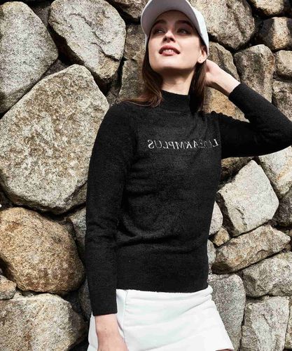 LUXEAKMPLUS(リュクスエイケイエムプラス)ゴルフ 総柄ロゴモックネック