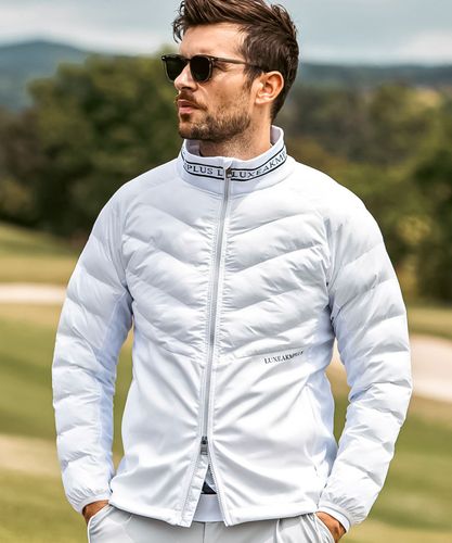 LUXEAKMPLUS(リュクスエイケイエムプラス)ゴルフ フロントロゴ