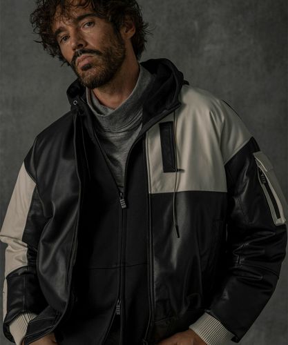 LUXEAKMPLUS×roar(リュクスエイケイエムプラス)ゴルフ 総柄ロゴ中綿