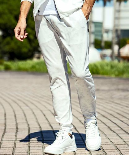 1PIU1UGUALE3 RELAX(ウノピゥウノウグァーレトレ リラックス)カラー