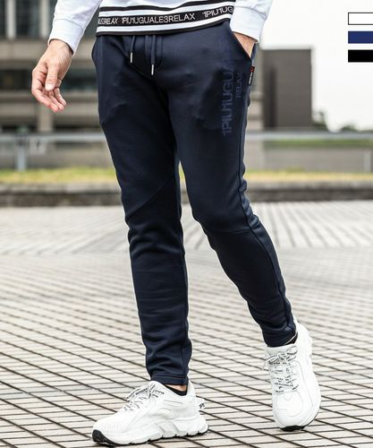 新品　1piu1uguale3 Relaxダメージ サイドロゴ ジーンズ　黒 1PIU1UGUALE3 RELAX ウノ ピュ ウノ ウグァーレ トレ リラックス