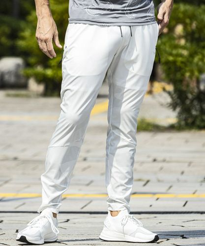 LUXEAKMPLUS / 24SS サイド ロゴ ストレッチ パンツ ゴルフ LUXEAKMPLUS(リュクスエイケイエムプラス)ゴルフ サイドロゴ