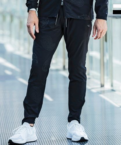 1PIU1UGUALE3 RELAX(ウノピゥウノウグァーレトレ リラックス