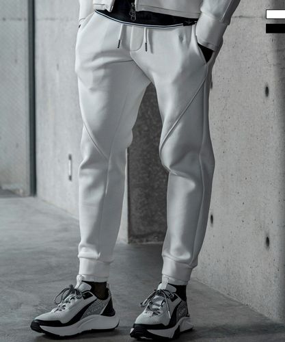 LUXEAKMPLUS(リュクスエイケイエムプラス)ゴルフ サイドロゴ