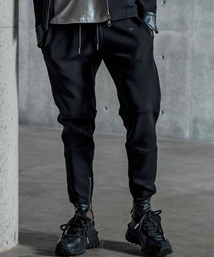 1PIU1UGUALE3 RELAX(ウノピゥウノウグァーレトレ リラックス)バイカー