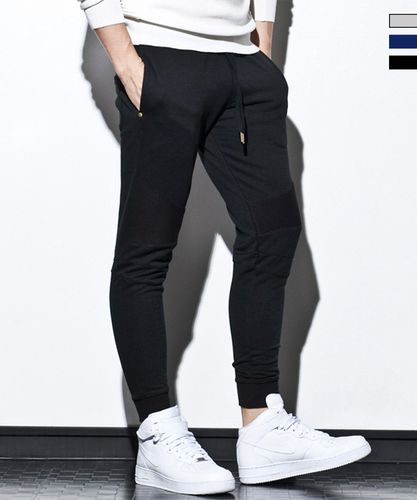 1PIU1UGUALE3 RELAX(ウノピゥウノウグァーレトレ リラックス)サークル