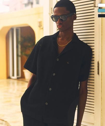 1PIU1UGUALE3 RELAX(ウノピゥウノウグァーレトレ リラックス)ロゴ