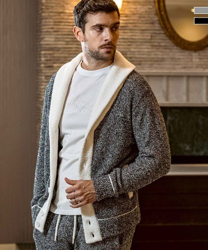 1PIU1UGUALE3 RELAX(ウノピゥウノウグァーレトレ リラックス)バイ