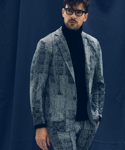 1PIU1UGUALE3 RELAX(ウノピゥウノウグァーレトレ リラックス)総柄ロゴ