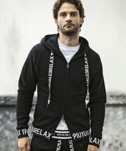 1PIU1UGUALE3 RELAX(ウノピゥウノウグァーレトレ リラックス