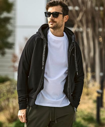 1PIU1UG ストーン装飾 ブラックパーカー 1PIU1UGUALE3 RELAX】RHINESTONE CIRCLE LOGO P/Kラインストーン