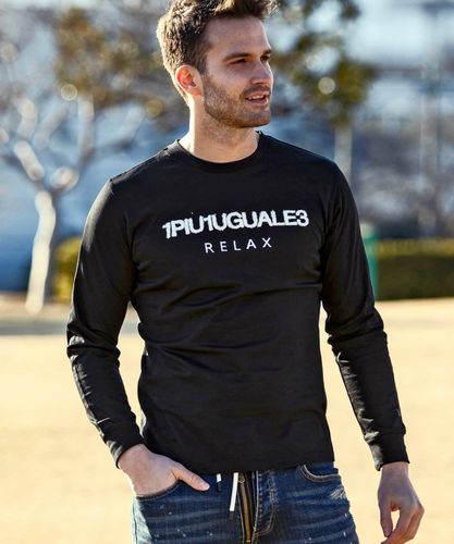 【新品】1PIU1UGUALE3 RELAX／ワッペンロゴ ロンT カットソー 1PIU1UGUALE3 RELAX ウノピゥウノウグァーレトレ ラインストーン