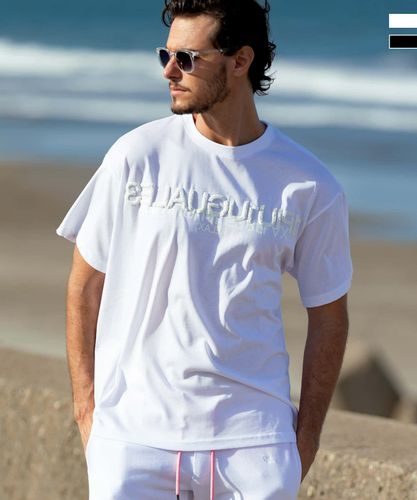 ウノピュウ ネイビー Vネック 立体ロゴ シャツ 337-AVT】 4.4オンス ドライVネックTシャツ | オリジナルTシャツ