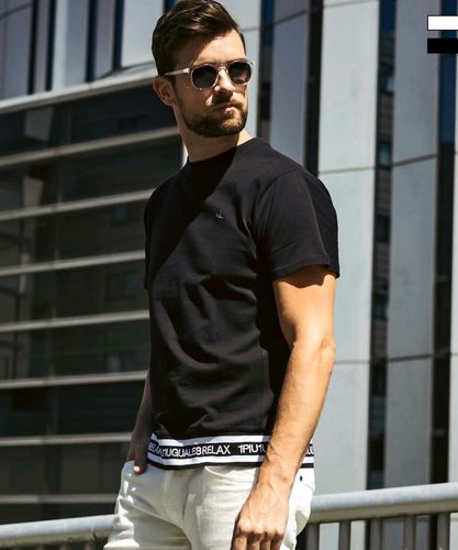 1PIU1UGUALE3 RELAX(ウノピゥウノウグァーレトレ リラックス