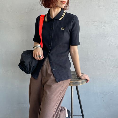 FRED PERRY [フレッドペリー] 袖ティップライン ワンポイント刺繍ロゴ