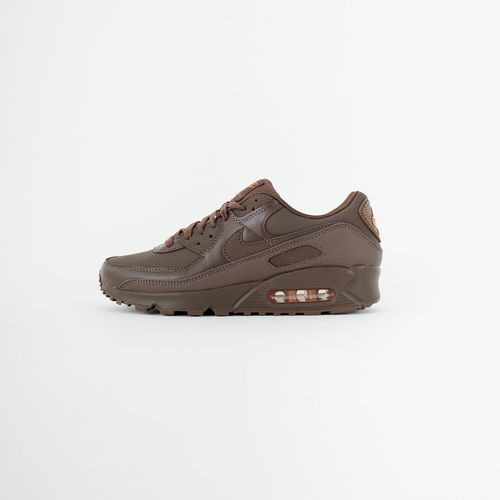 Clarks [クラークス] ワラビー ゴアテックス(パープルグレープスエード