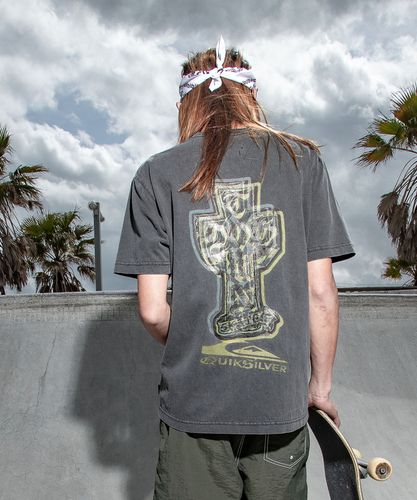 メンズ DTQS ARC CROSS LOGO ST 半袖Tシャツ 接触冷感 速乾 UPF50+